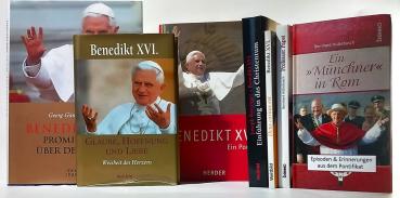 Papst Benedikt XVI. Konvolut von 7 Büchern.