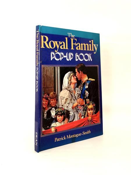 The Royal Family Pop-Up Book