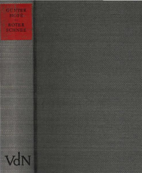 Roter Schnee : Roman.