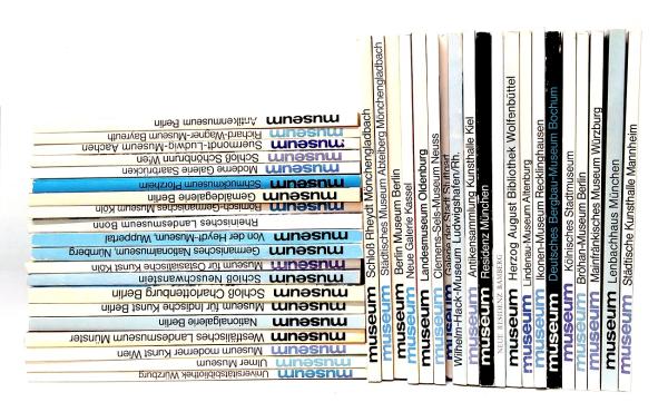 40 Ausgaben der Zeitschrift "museum"