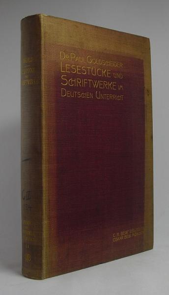 Lesestücke und Schriftwerke im deutschen Unterricht.