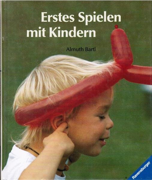 Erstes Spielen mit Kindern.