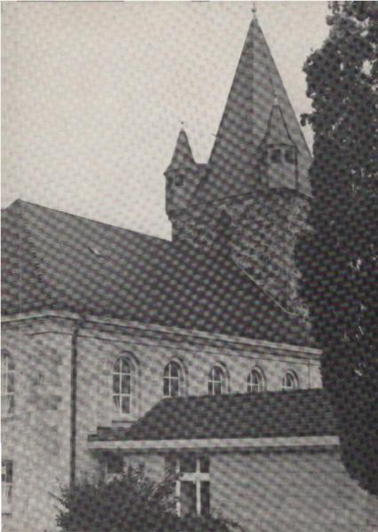 Matthäuskirche zu Kassel-Niederzwehren.