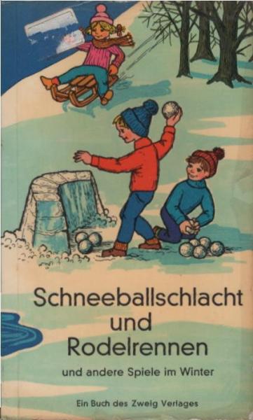Schneeballschlacht und Rodelrennen und andere Spiele im Winter.